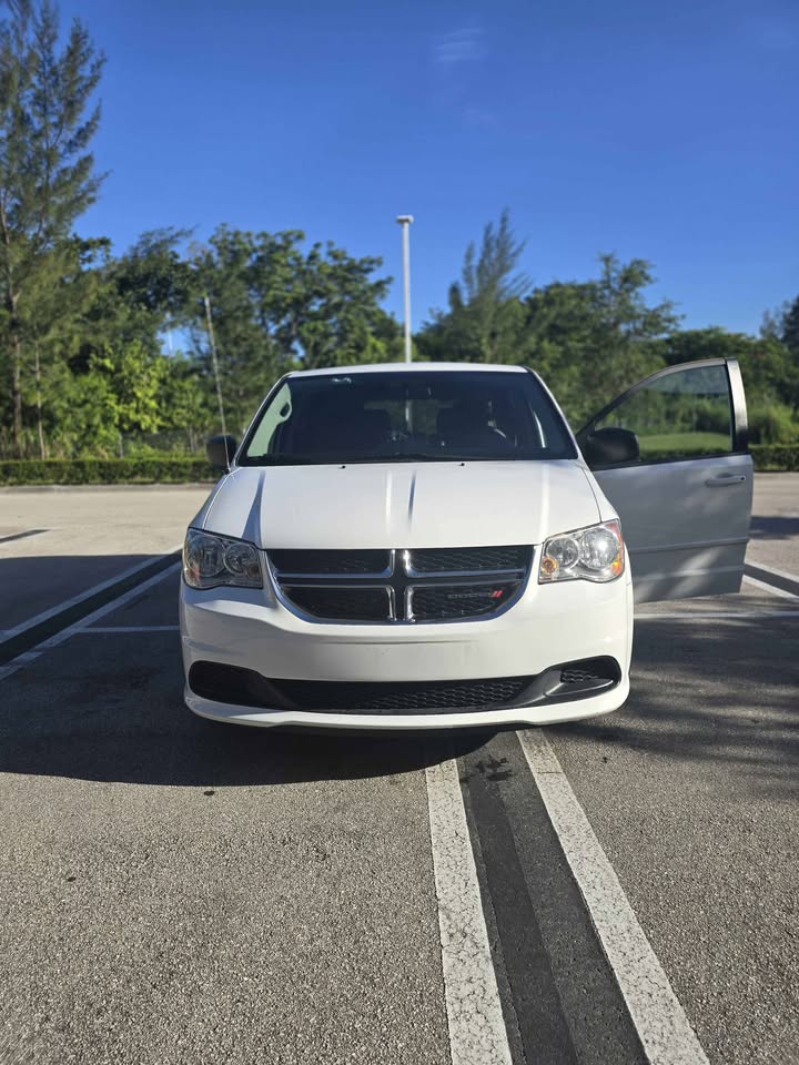 2014 Dodge Grand Caravan – 3.6L Gasoline – 71,000 Miles - photo 5