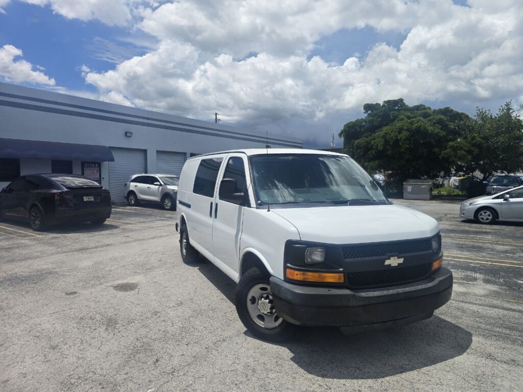 Chevrolet Express 2500