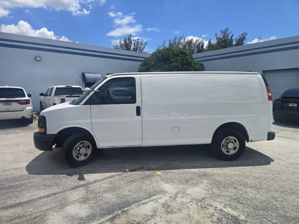Chevrolet Express 2500