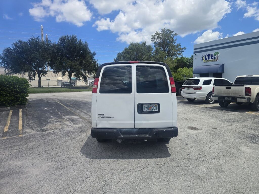 Chevrolet Express 2500