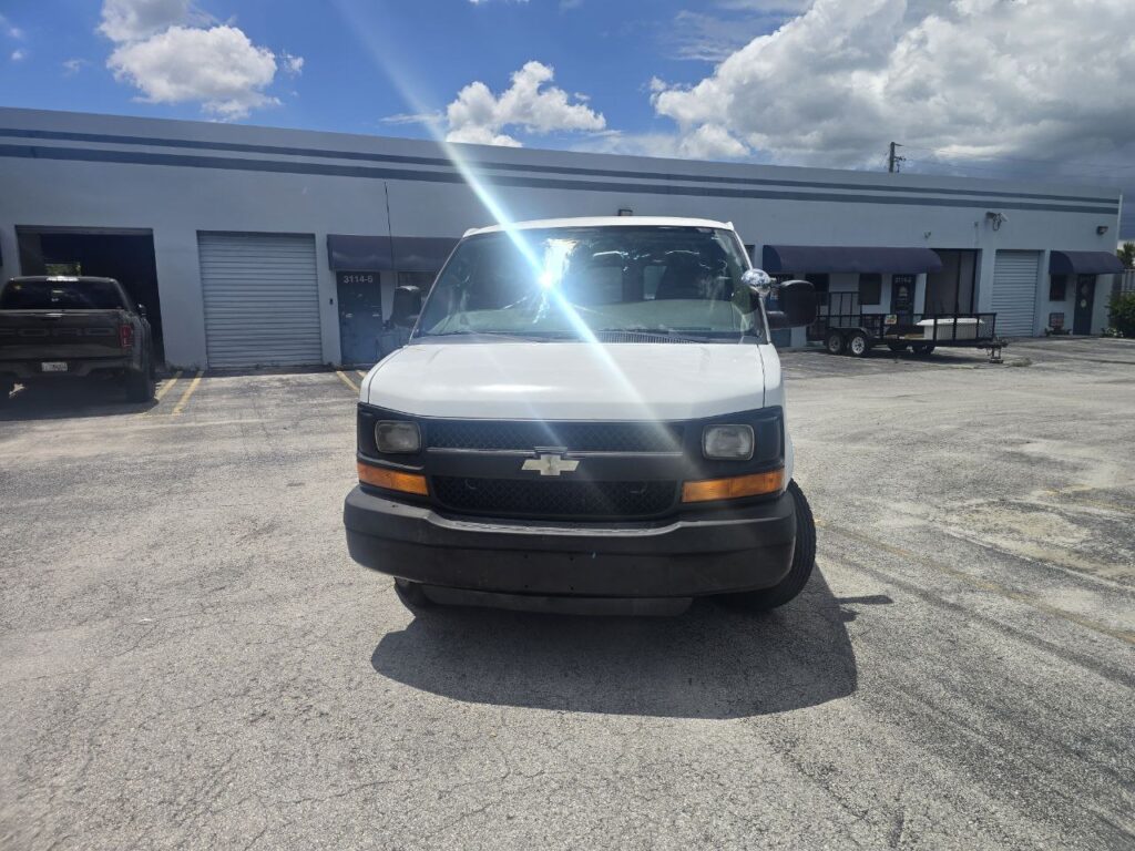 Chevrolet Express 2500