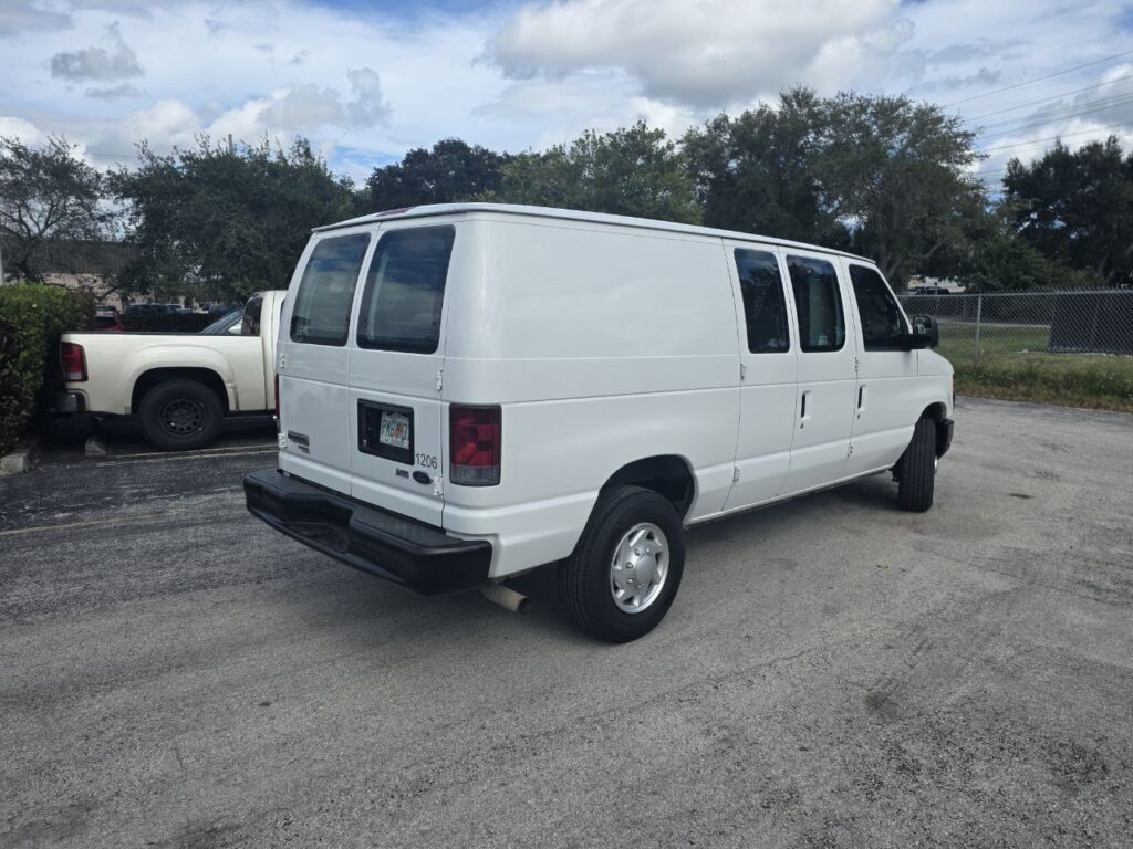 2012 Ford E-250 Cargo Van – 5.4L Gasoline – 115,000 Miles - photo 5