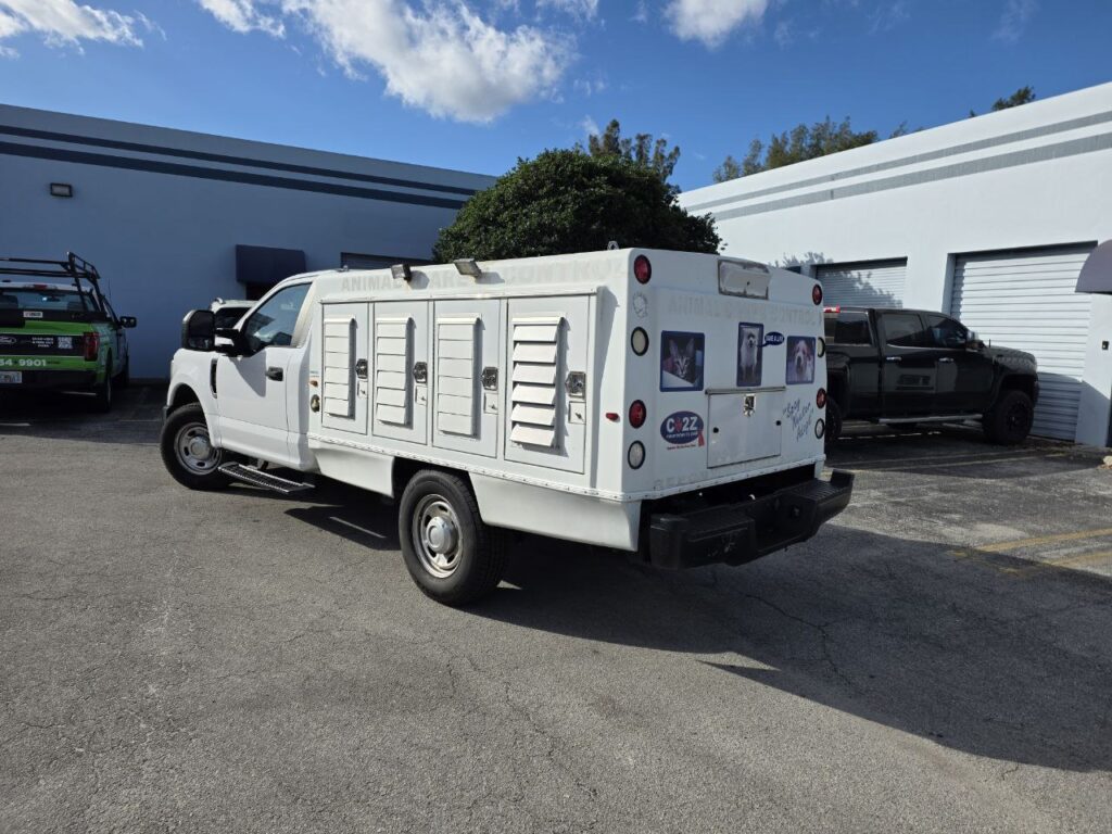 2018 Ford F-250 Animal Control Truck – 6.2L V8 Gasoline – 115,000 Miles - photo 7