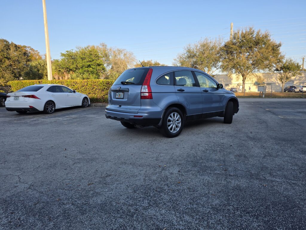 2010 Honda CR-V – 185,000 Miles - photo 4