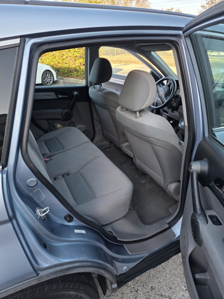 2010 Honda CR-V – 185,000 Miles - photo 9