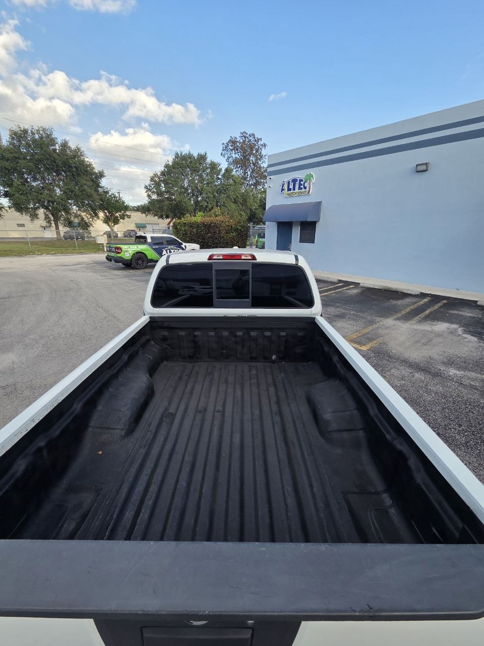 2016 Nissan Frontier SV - Photo 11