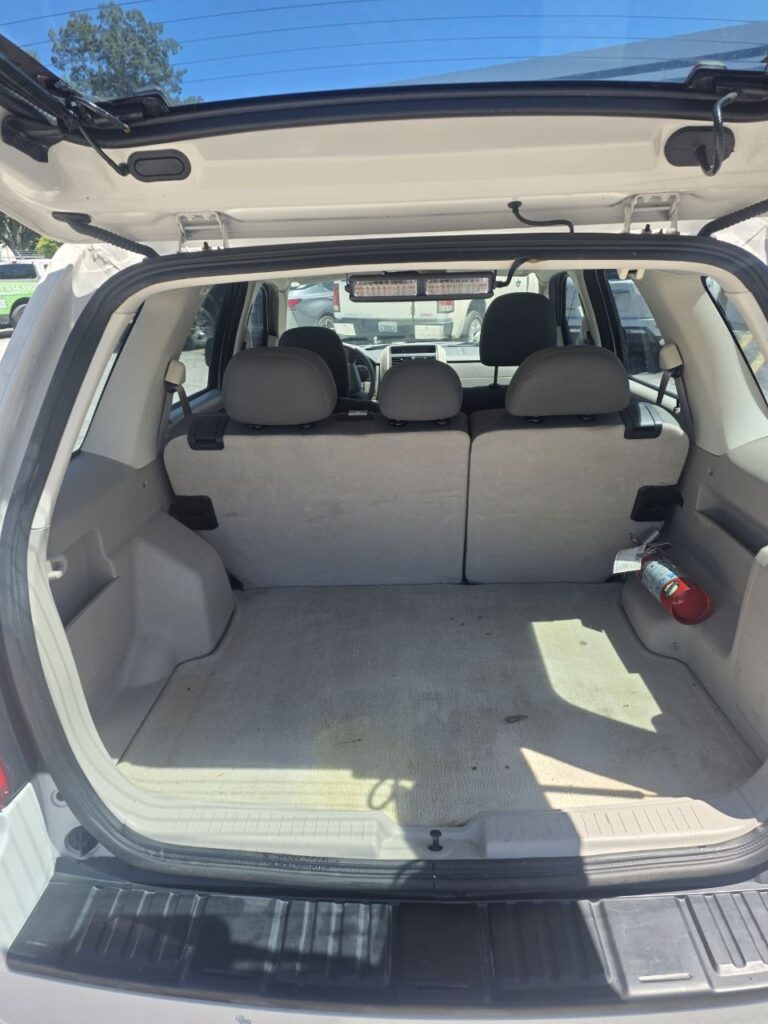 2009 Ford Escape 4WD – 2.5L – 77,000 Miles - photo 7