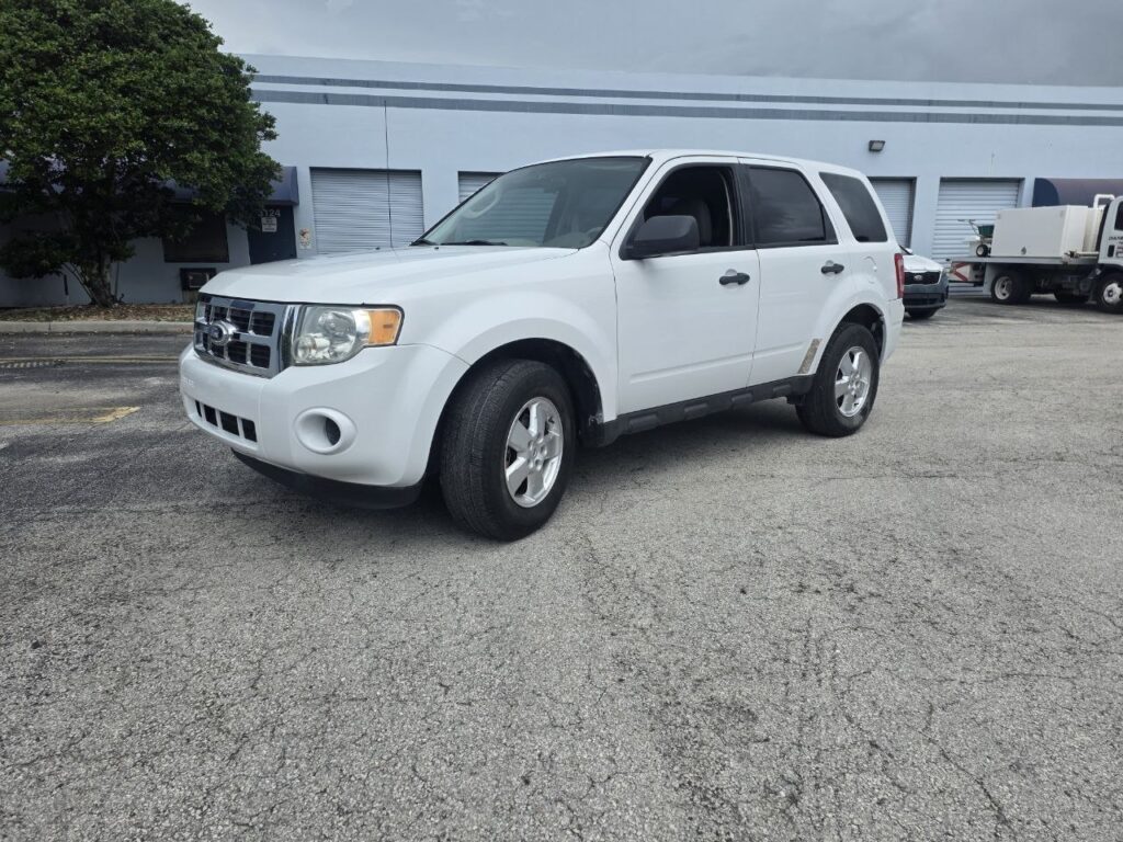 2011 Ford Escape XLS – 2.5L 4-Cylinder - photo 1