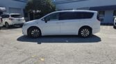 2024 Chrysler Pacifica Plug-In Hybrid Select – 3.6L V6 Plug-In Hybrid - photo 3