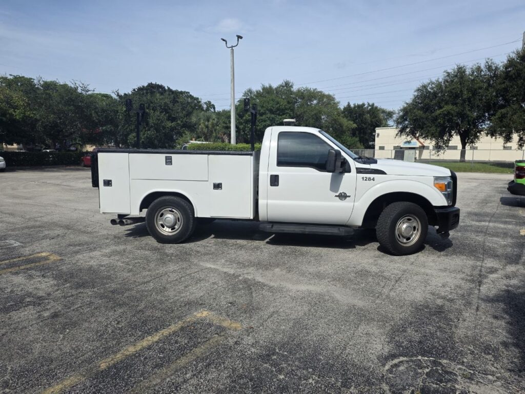 2012 Ford F-250 XL Utility Bed – 6.7L Power Stroke Diesel - photo 4