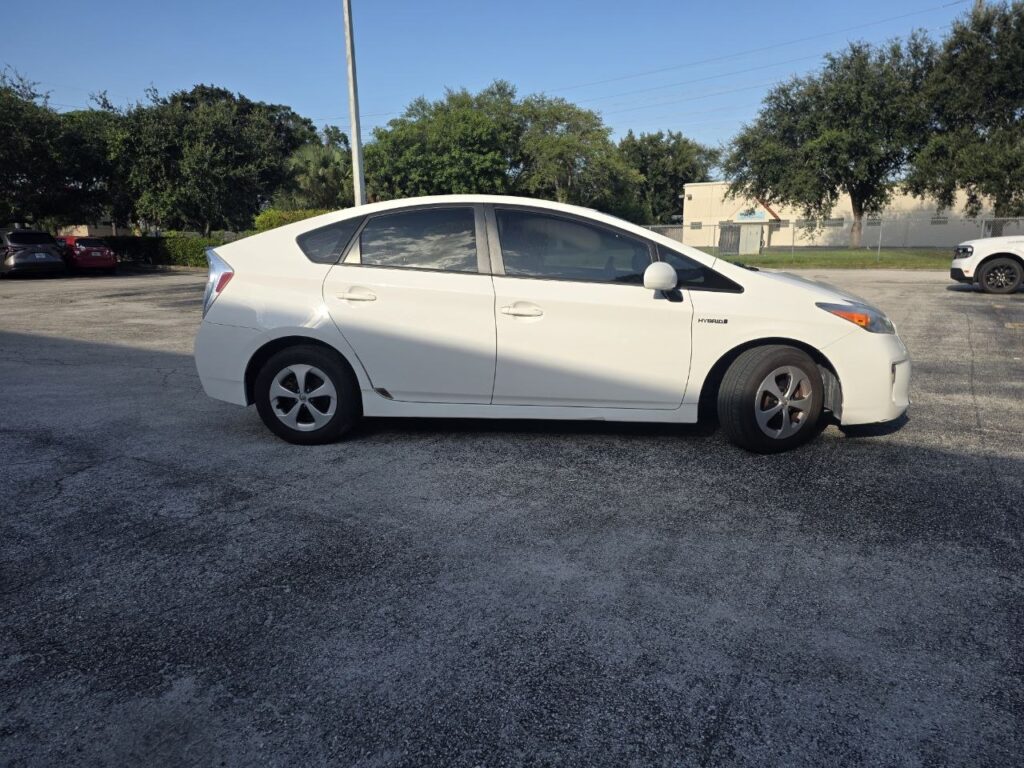 2015 Toyota Prius Hybrid – 1.8L Hybrid – 104,000 Miles - photo 8